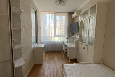 3-к. квартира, 130 м², 14/22 эт.